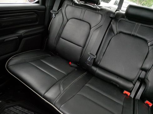 Used 2024 RAM 1500 Limited AWD/4WD image 12