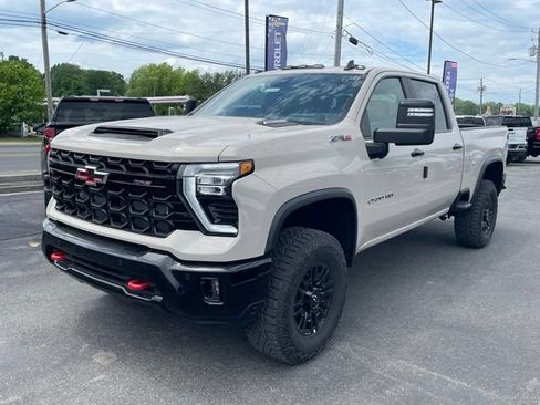 New 2026 Chevrolet Silverado 2500 ZR2 w/ LPO, Dark Essentials Package AWD/4WD image 19