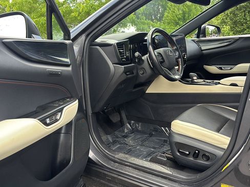 Used 2022 Lexus NX 350h AWD image 2