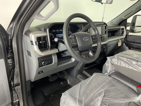 New 2026 Ford F350 XL image 2
