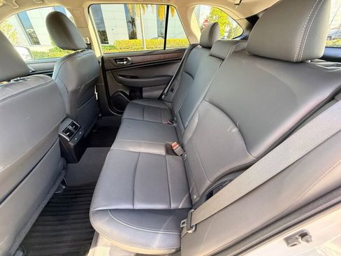 Used 2016 Subaru Outback 2.5i Limited image 19