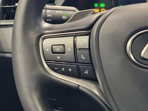 Used 2024 Lexus ES 300h w/ Premium Package image 27