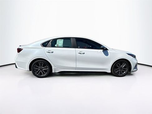 Used 2024 Kia Forte GT-Line w/ GT-Line Premium Package image 8