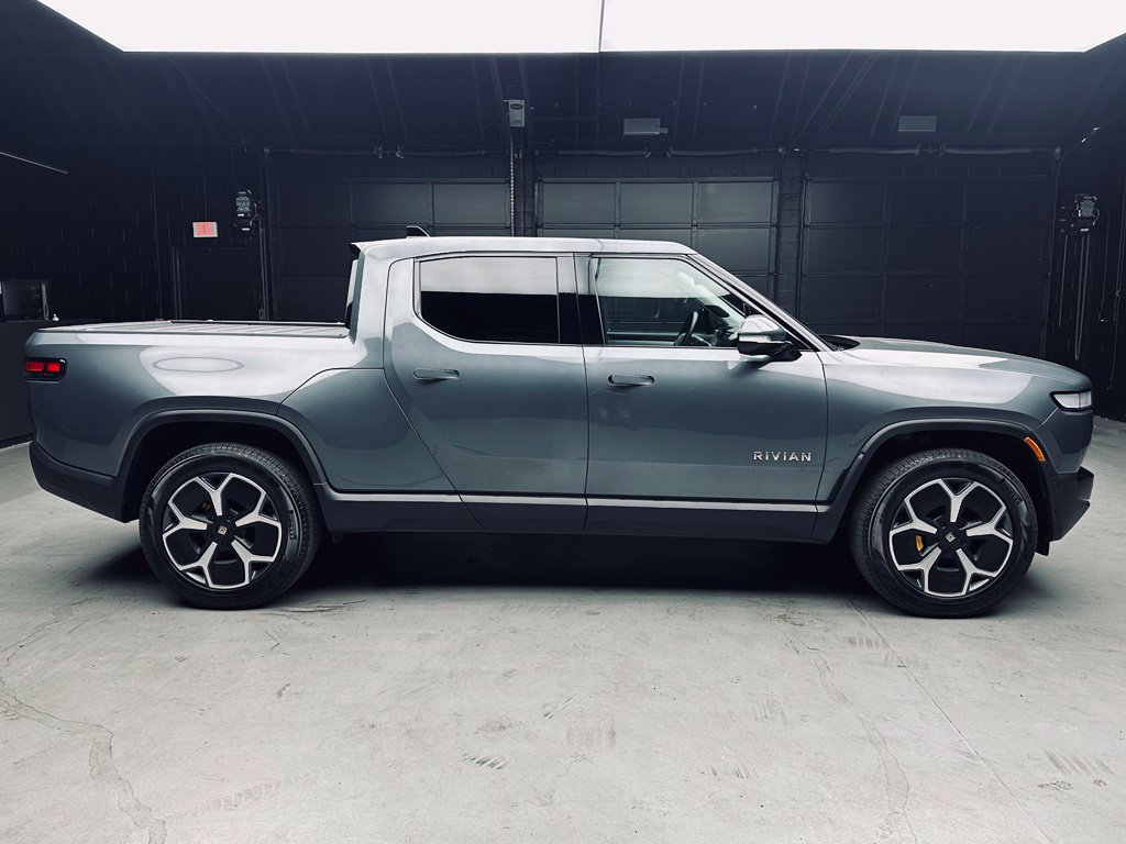 Used 2022 Rivian R1T Adventure AWD/4WD image 8