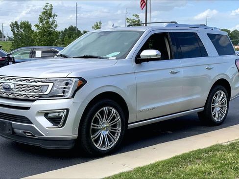 Used 2018 Ford Expedition Platinum AWD/4WD image 5