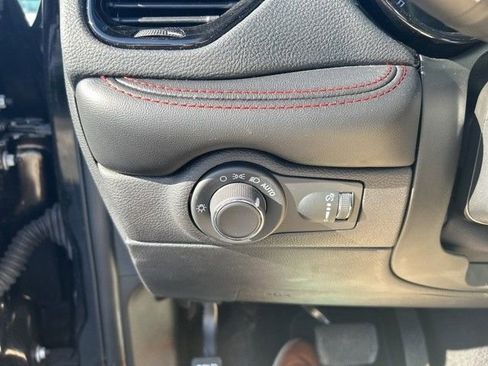 Used 2023 Dodge Durango GT image 25