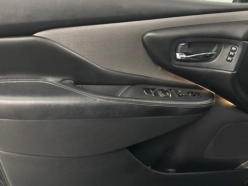 Used 2022 Nissan Murano SL w/ SL Moonroof Package image 19