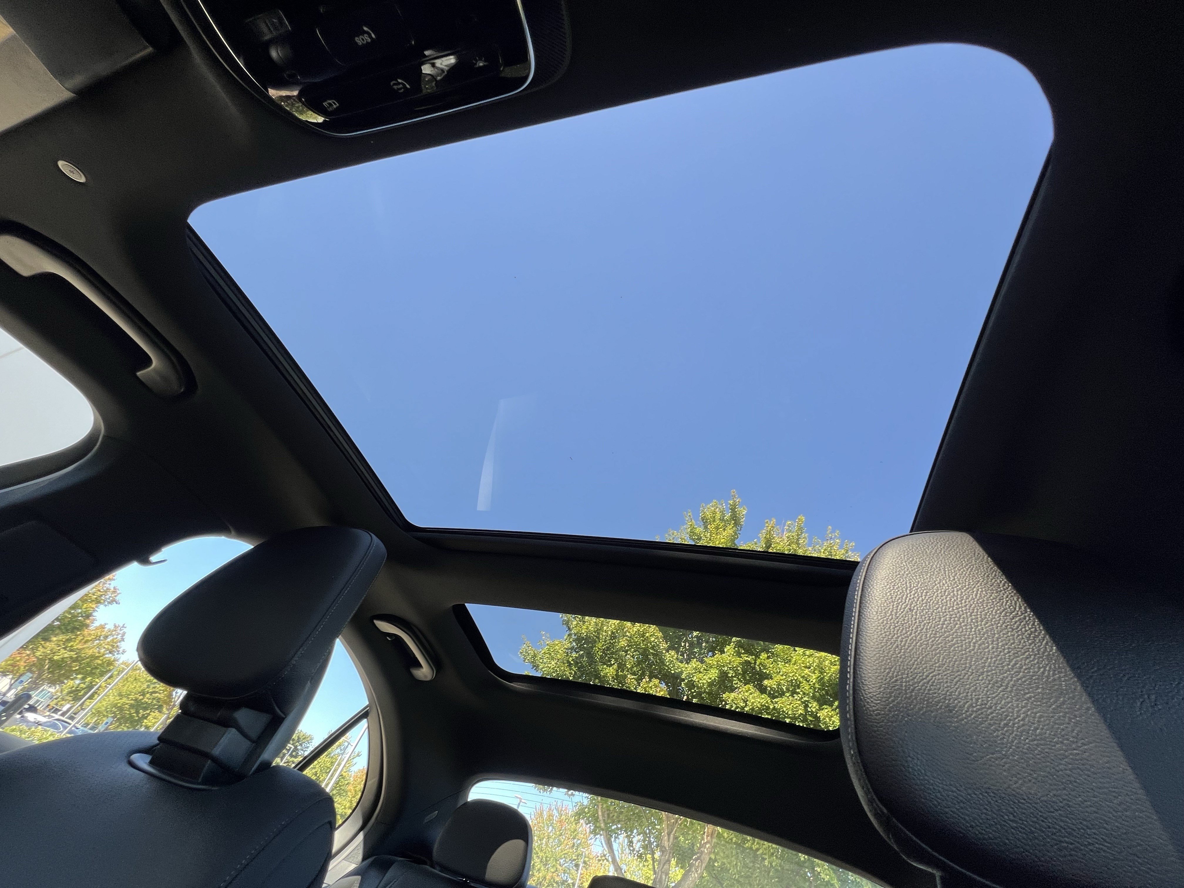 Used 2024 Mercedes-Benz C 300 4MATIC Sedan image 29