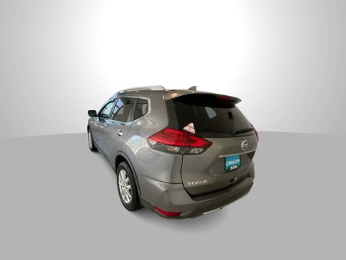 Used 2017 Nissan Rogue SV AWD/4WD image 6