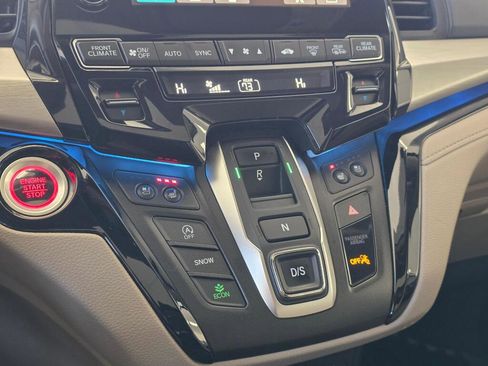 Used 2020 Honda Odyssey Elite image 32