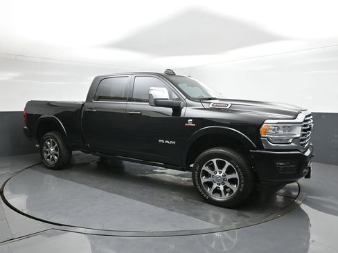 Used 2024 RAM 2500 Limited image 17