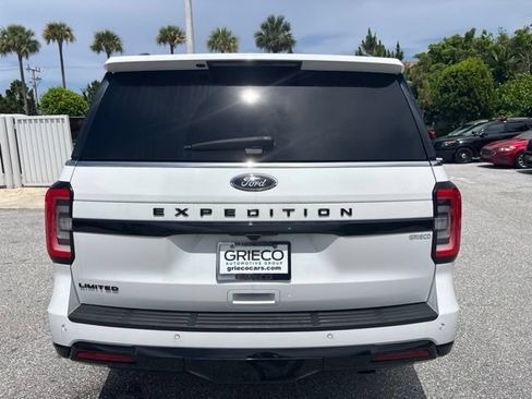 Used 2023 Ford Expedition Limited RWD image 3