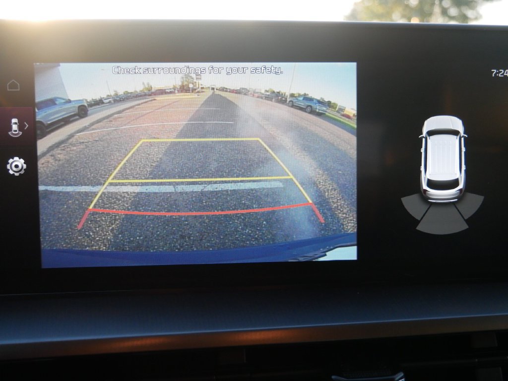 Used 2025 Kia Telluride S AWD/4WD image 19