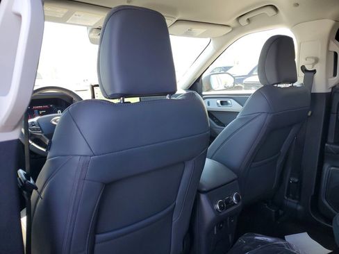 New 2026 Ford Explorer Active AWD/4WD image 30