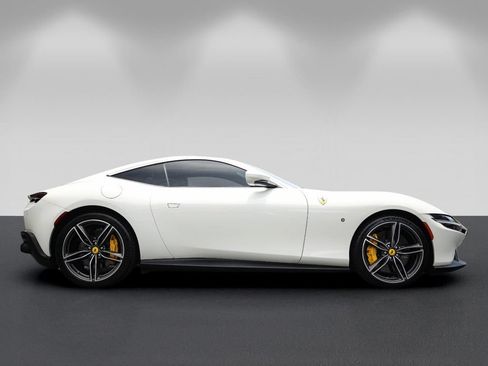 Certified 2021 Ferrari Roma RWD image 2
