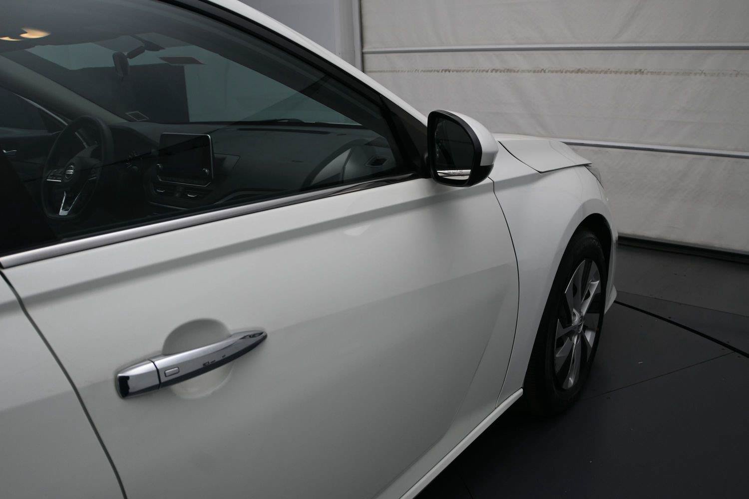 Used 2020 Nissan Altima 2.5 S FWD image 15