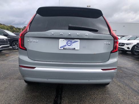 New 2026 Volvo XC90 T8 Plus image 5