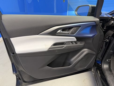 New 2026 Chevrolet Equinox EV LT FWD image 8