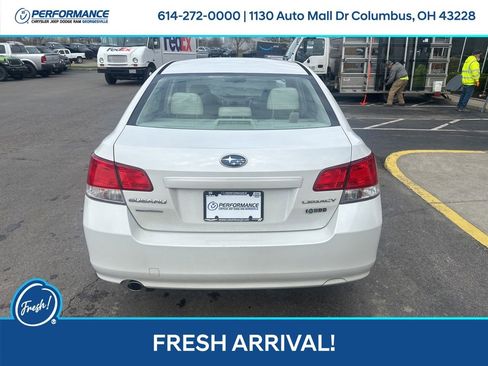 Used 2011 Subaru Legacy 2.5i Premium image 5
