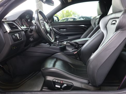 Used 2020 BMW M4 Coupe w/ Competition Package RWD image 8