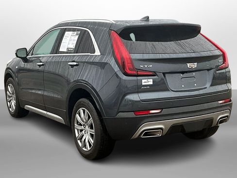 Used 2021 Cadillac XT4 Premium Luxury image 10