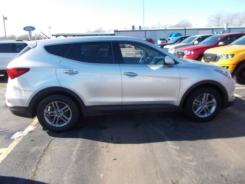 Used 2018 Hyundai Santa Fe Sport image 1