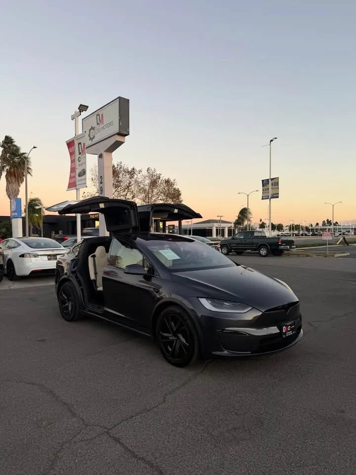 Used 2026 Tesla Model X AWD/4WD image 5
