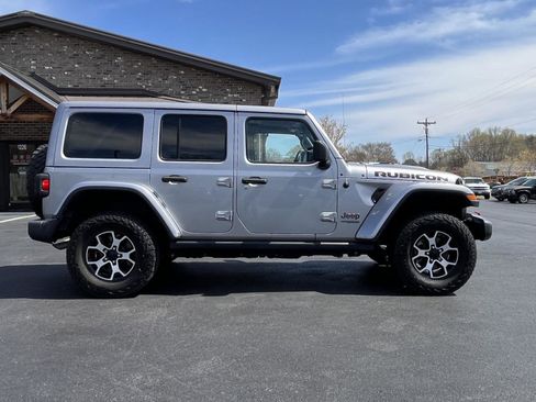 Used 2020 Jeep Wrangler Unlimited Rubicon AWD/4WD image 24
