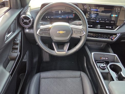 Certified 2026 Chevrolet Equinox LT w/ Convenience Package II AWD/4WD image 14