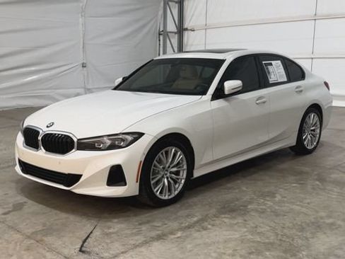 Used 2023 BMW 330i Sedan w/ Premium Package RWD image 8