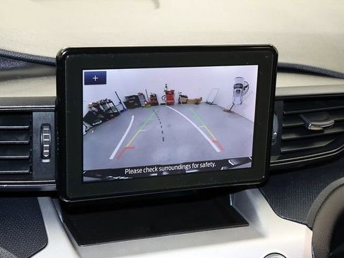 Used 2022 Ford Explorer 4WD w/ Class IV Trailer Tow Package image 21