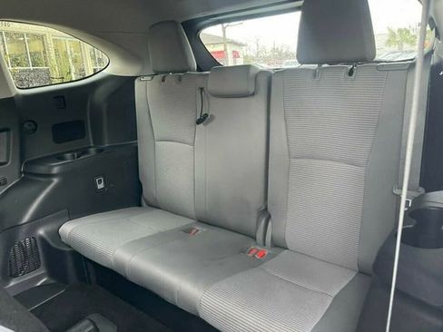 Used 2023 Toyota Highlander LE image 13