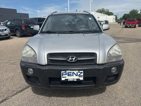 Used 2008 Hyundai Tucson 4WD image 2