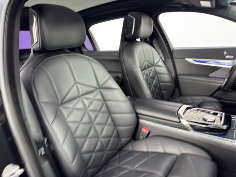 Used 2023 BMW 740i w/ Parking Assistance Package image 48