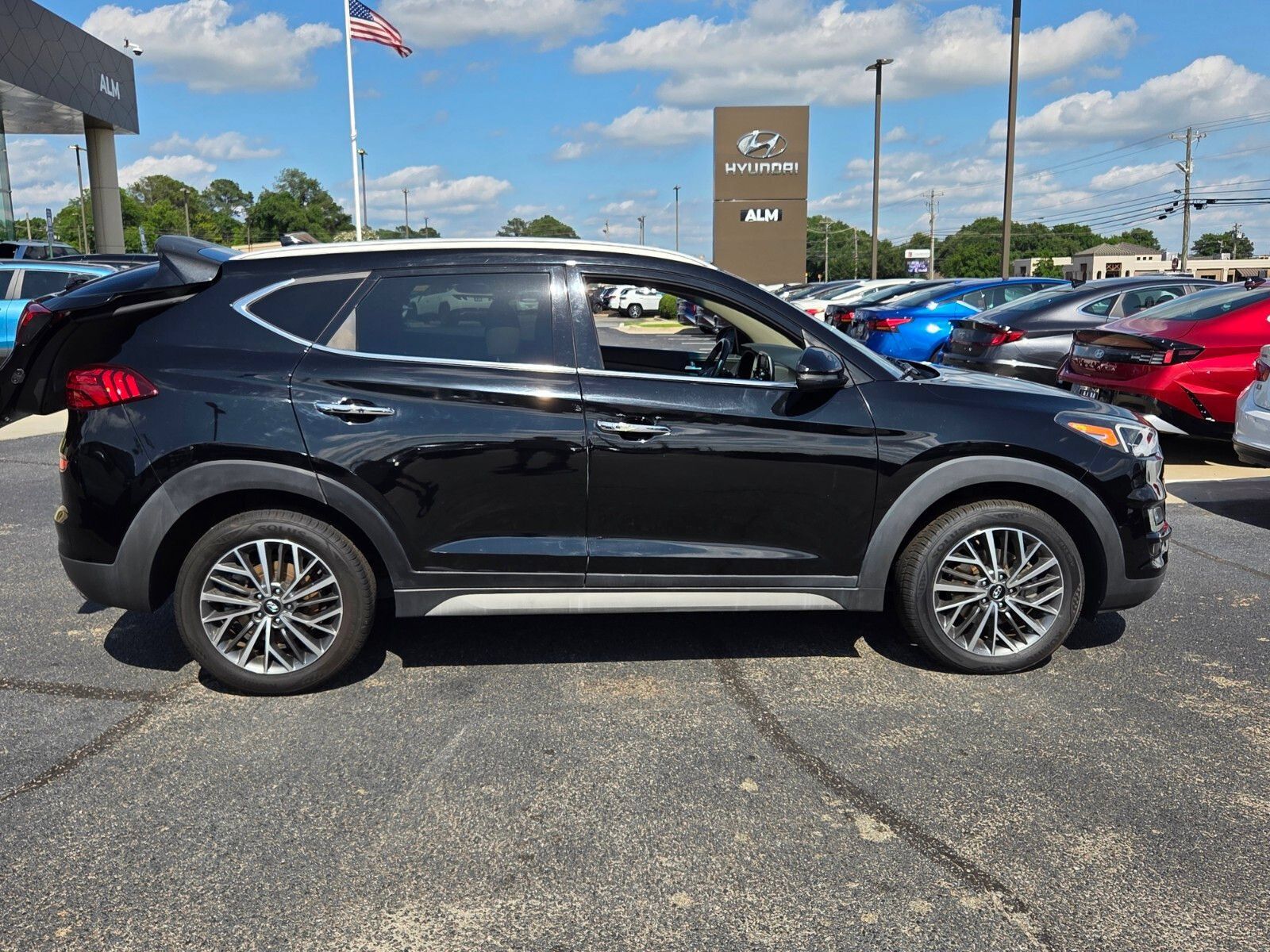 Used 2020 Hyundai Tucson Limited w/ Cargo Package FWD image 13