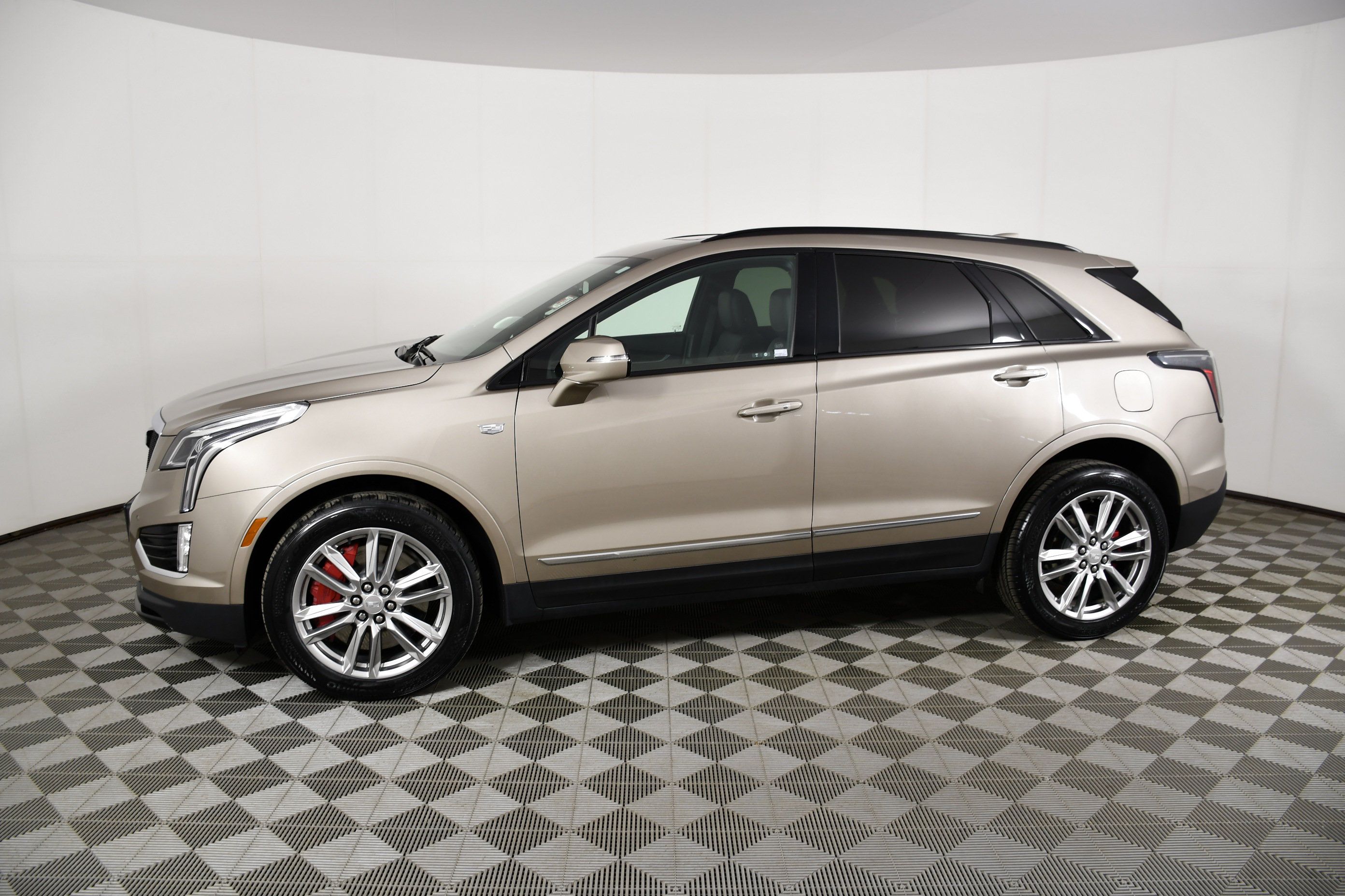 Used 2023 Cadillac XT5 Sportv AWD/4WD image 9