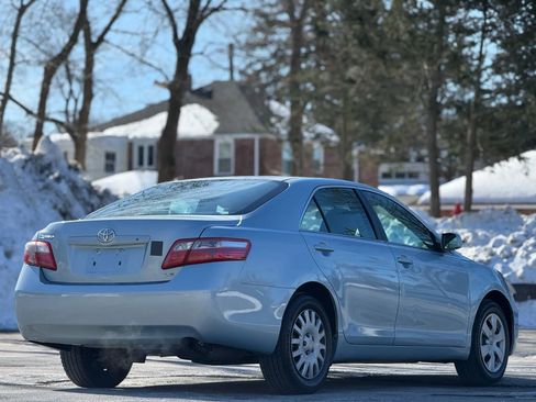 Used 2009 Toyota Camry LE image 6