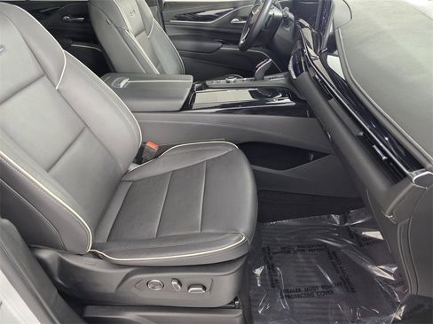 Used 2023 Cadillac Escalade Sport w/ Touring Package image 32