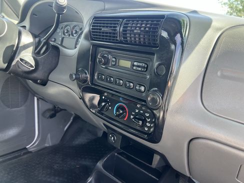 Used 2010 Ford Ranger XL image 28