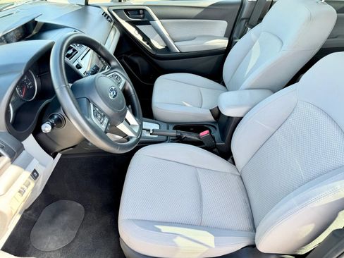 Used 2017 Subaru Forester 2.5i Premium w/ All-Weather Package AWD/4WD image 27