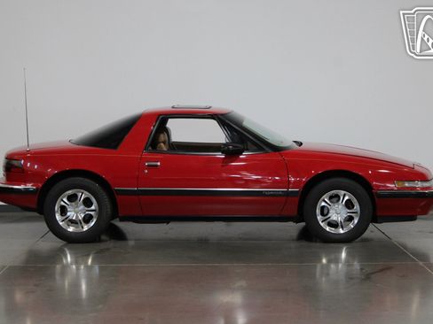 Used 1989 Buick Reatta Coupe image 19