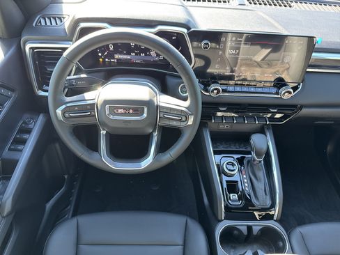 New 2026 GMC Canyon Elevation w/ Convenience Package image 16