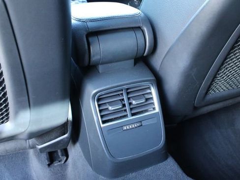 Used 2016 Audi A3 e-tron Premium w/ Audi MMI Navigation Plus image 33