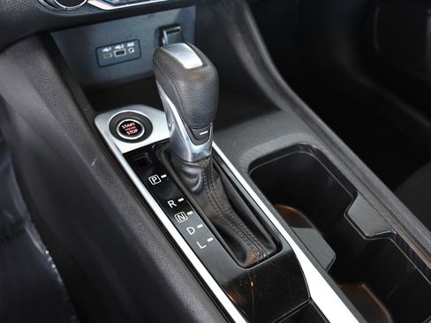 Used 2021 Nissan Sentra SV image 17