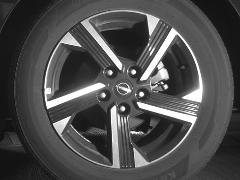 Used 2025 Nissan Sentra SV image 14