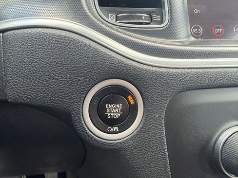 Used 2018 Dodge Charger GT image 22