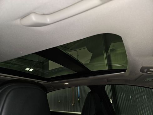 Used 2023 Nissan Ariya AWD image 18