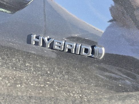 Used 2022 Toyota Prius image 9