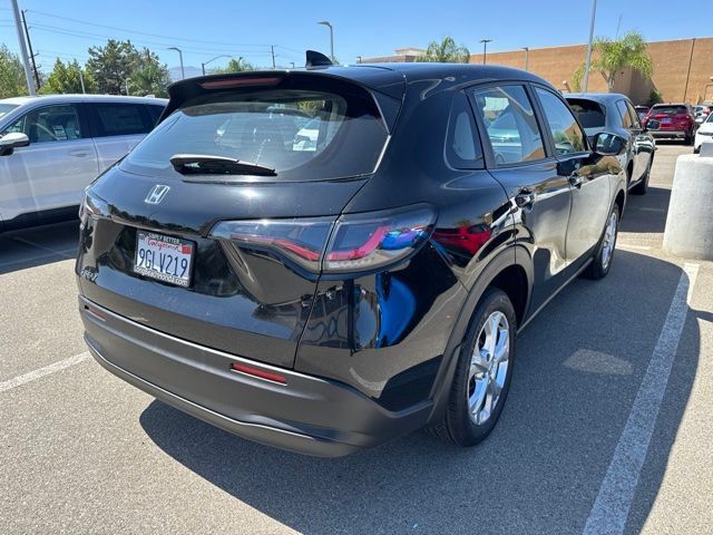 Used 2023 Honda HR-V LX image 4