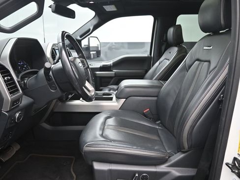 Used 2022 Ford F450 Platinum w/ FX4 Off-Road Package image 18